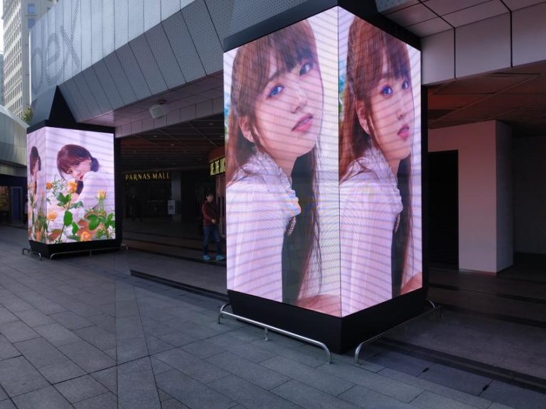 IZOne(アイズワン)のデジタル広告、COEXに出現 – 写真がシェア