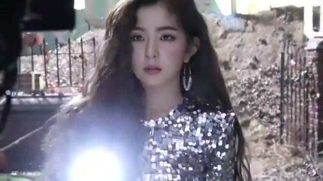 Red Velvet – “RBB(Really Bad Boy)”のMVビハインド映像公開