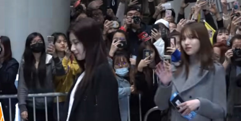 TWICE、”ミューバンin香港”出演のため現地到着(1/19) – 熱い歓声に迎えられる