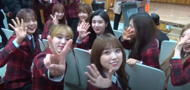 IZOne(アイズワン)、Skoolooksイベントに出席(1/3)