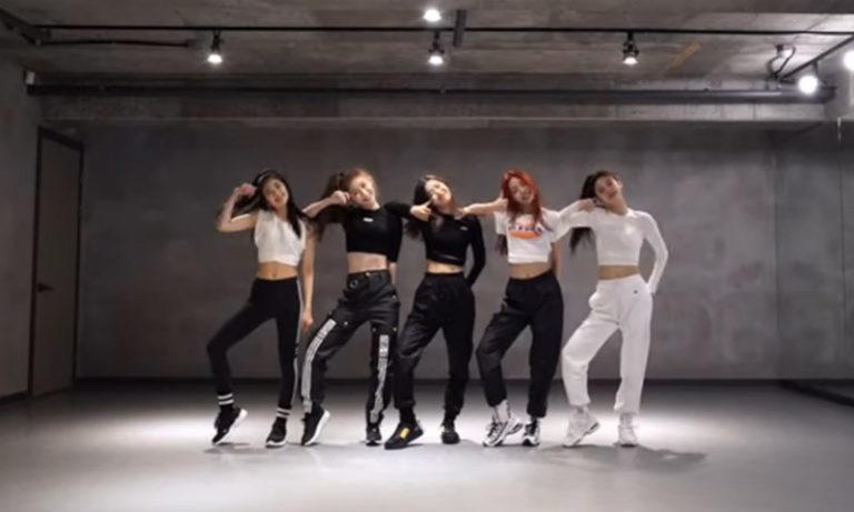 ITZY、デビュー曲”Dalla Dalla”のダンス練習映像公開