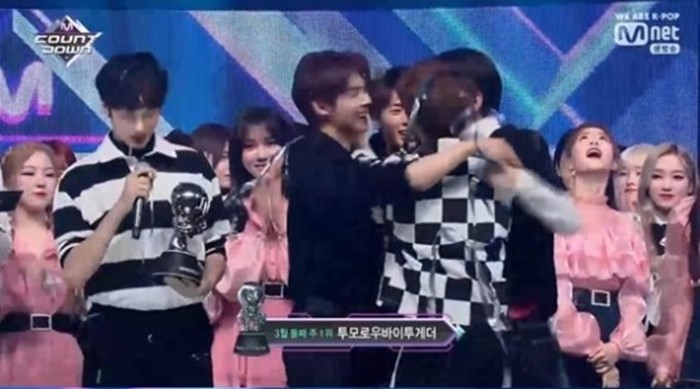 TXT、デビュー曲”Crown”で2冠達成！3/14「MCountdown」