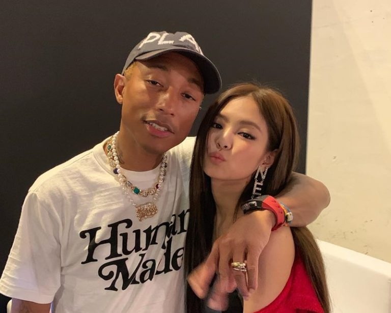 BlackPinkジェニ、”君の瞳に恋してる”カバーをシャネル・イベントで披露