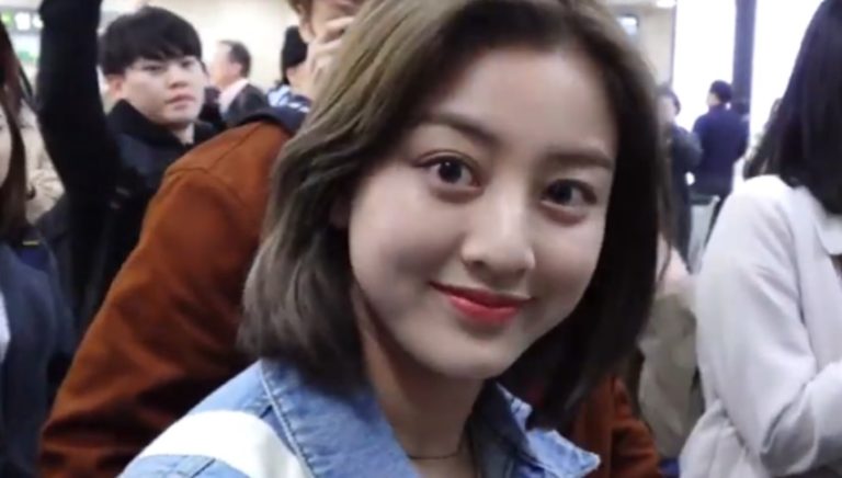 TWICE、日本ドーム公演終え帰国(3/25) – チェヨン、変なダンス披露