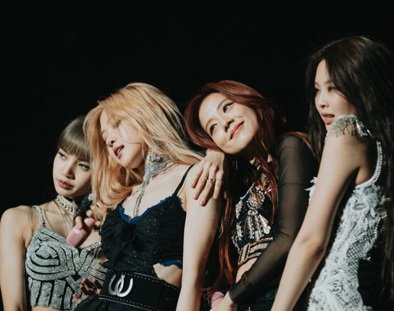 ブラックピンク