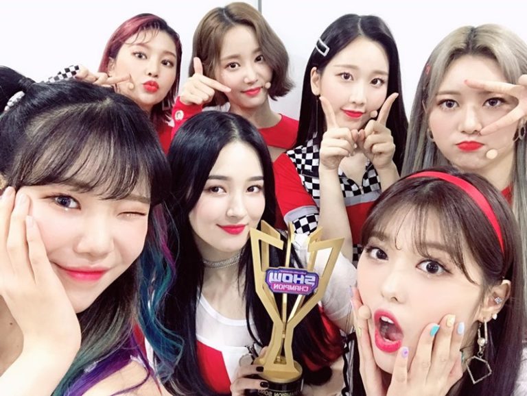 Momoland(モモランド)、”I’m So Hot”で3冠達成！4/3「ショーチャンピオン」