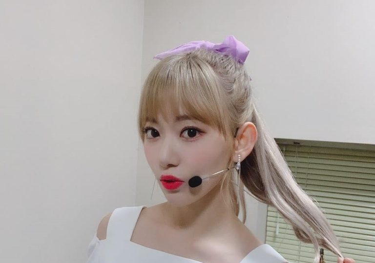 IZOne宮脇咲良、初の金髪に「色は”ことりベージュ”」「日本では挑戦しにくい」