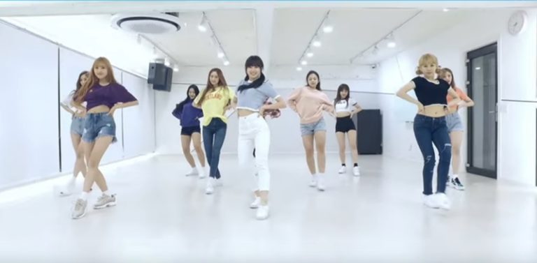 Cherry Bullet(チェリーバレット)、”Really Really”ダンス練習映像公開