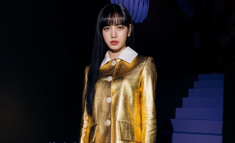 BlackPinkリサ、プラダのミラノショーに出席