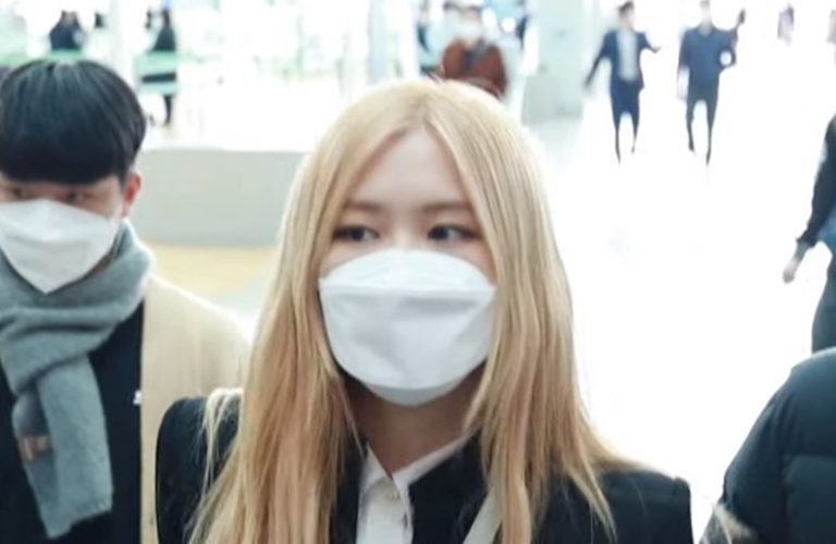 BlackPinkロゼ、フランス・パリへ出国(2/24)