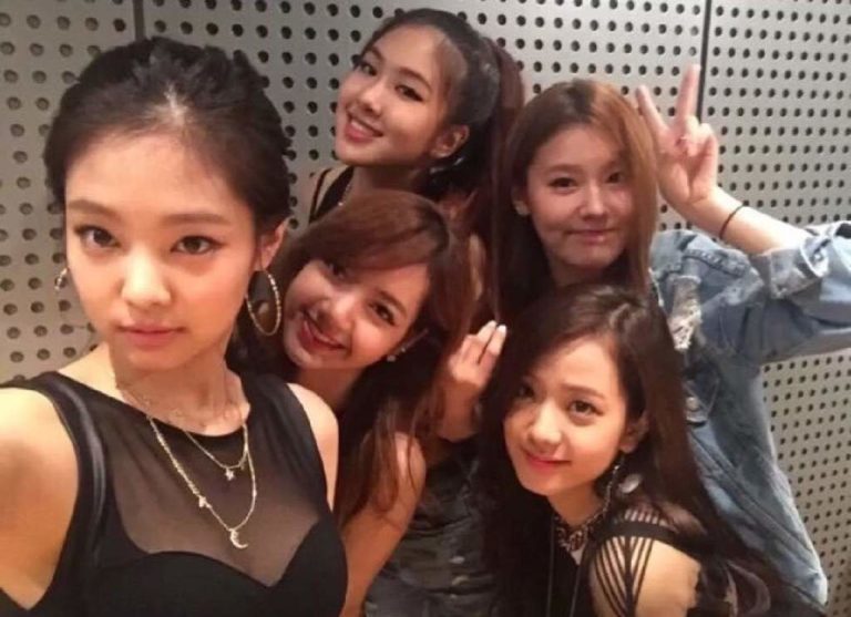 BlackPinkロゼ、”ピンクパンク”時代回顧「9人いた….YGは大人数グループを計画していた」
