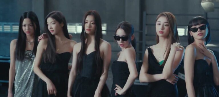 「Le Sserafim」ファッションショー映像公開 – 5月デビューへ
