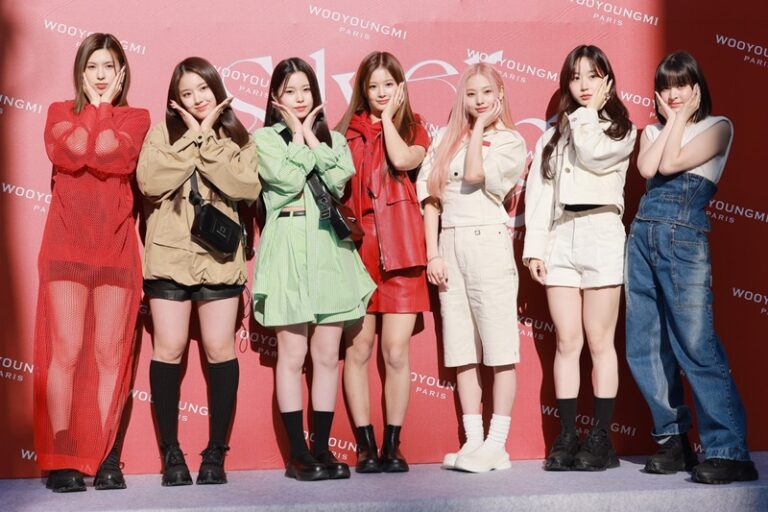 「NMIXX」ジュエリーイベントに出席 -「スタイル」に辛辣な声