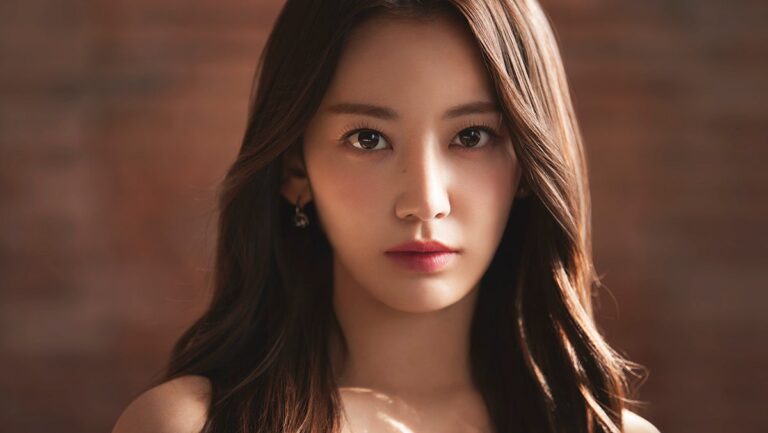 Le Sserafim宮脇咲良 -「デジタルハリウッド大学」CMに出演、映像公開