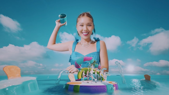 ■Oh My Girl、新曲「Summer Comes」MV公開 – 「ジホ」脱退後初カムバ