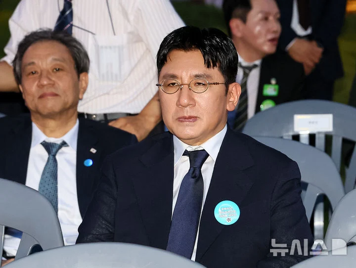 HYBE、2025年Q3「赤字」に…売上高は過去最高「新人デビューで、費用かさむ」