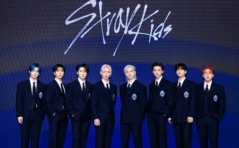 Stray Kids、Seventeen超え！新AL「KARMA」初動300万枚→2025年最高成績