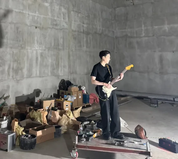 “飲酒運転”BTSシュガ、2年ぶりにInstagram更新…復帰視野 [韓国オンラインコミュニティ反応]