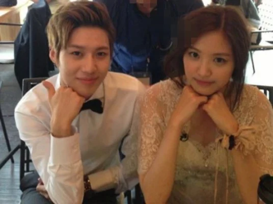 「ウギョル共演」テミン x ナウン、実際に付き合っていた? 5年間似たブレスレット着用