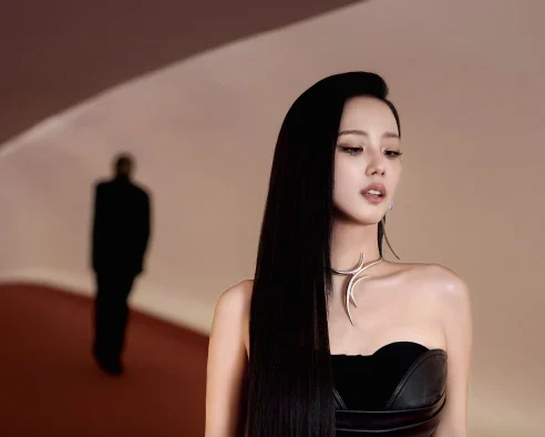 BlackPinkジス、ゼイン・マリクとコラボへ！デュエット曲「EYES