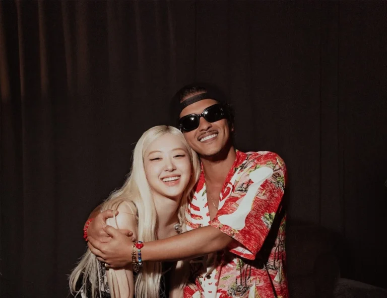 ロゼ、ブルーノマーズ