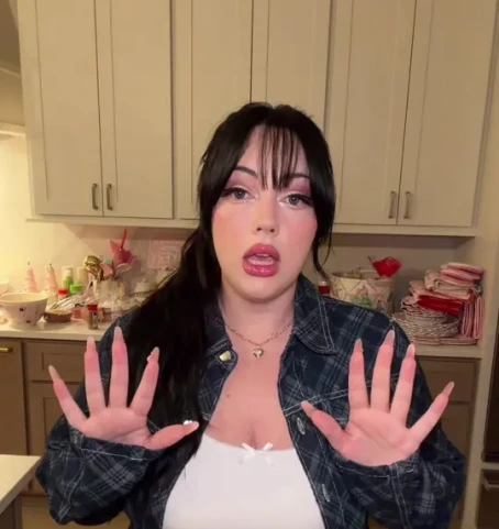 BlackPink作曲家、YG(?)暴露「妊娠中絶すすめられた＋ひどい扱い受けた」(Bekuh BOOM)