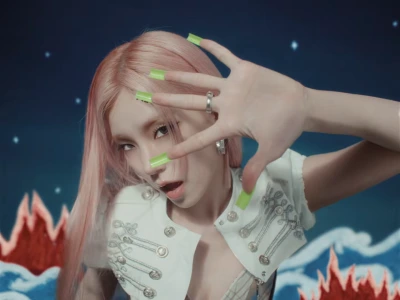 ITZY、新曲「Motto」MVティーザー2公開