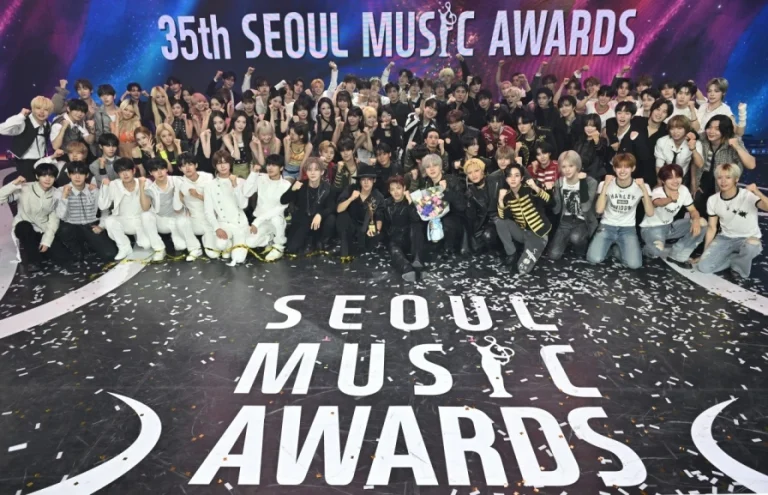 「2026ソウル歌謡大賞」受賞者一覧：大賞はATEEZ, ルセラ3冠