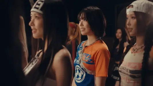 JYP新人「Ourbirthday」、デビュー！「Squeezy」MV公開！NMIXX以来4年ぶり