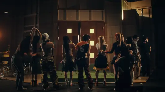 JYP新人「Ourbirthday」、デビュー曲「Squeezy」MVティーザー公開！